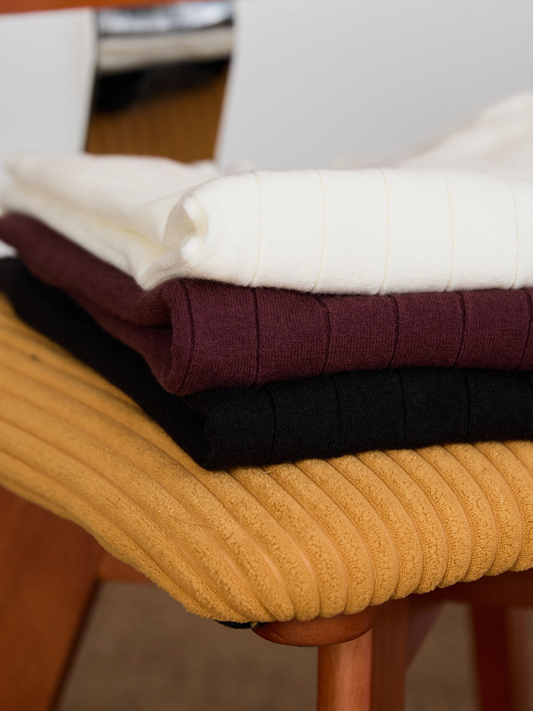 Half Turtleneck Short Sleeve T-shirt