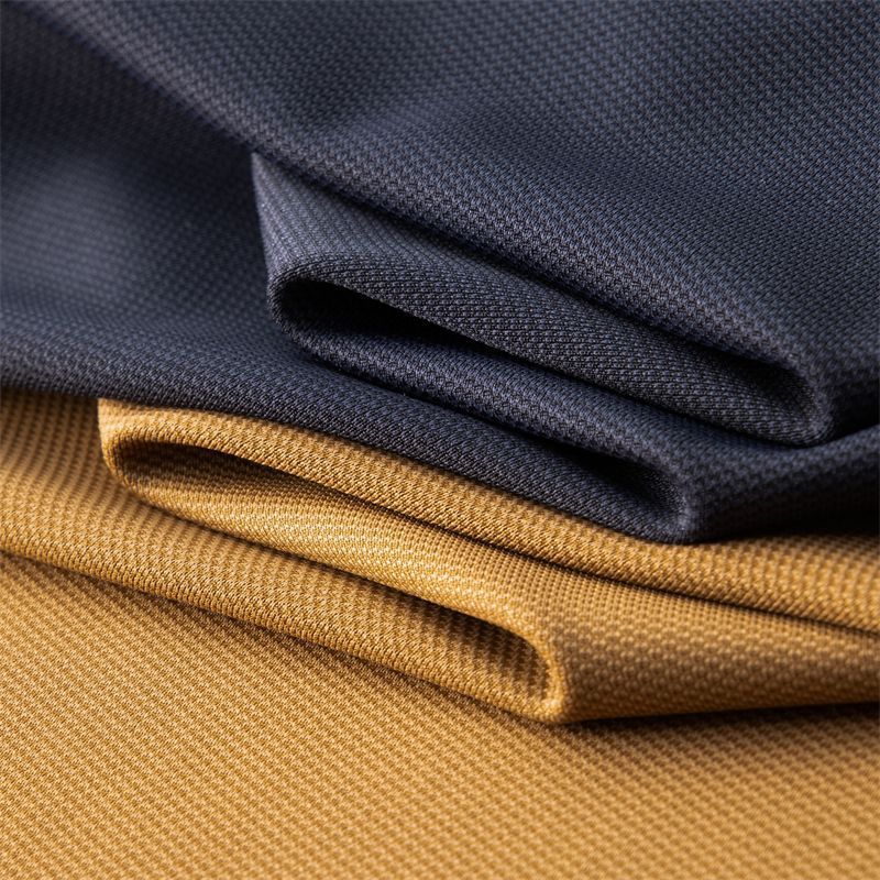 LESURE | Ultra-thin Silky Ice Silk Seamless Short Sleeve Shirt Outfit